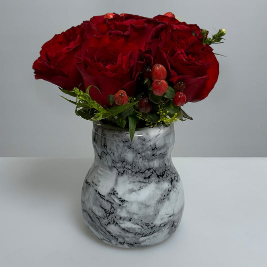 Dozen Rose Arrangement with EazyVase (Box)